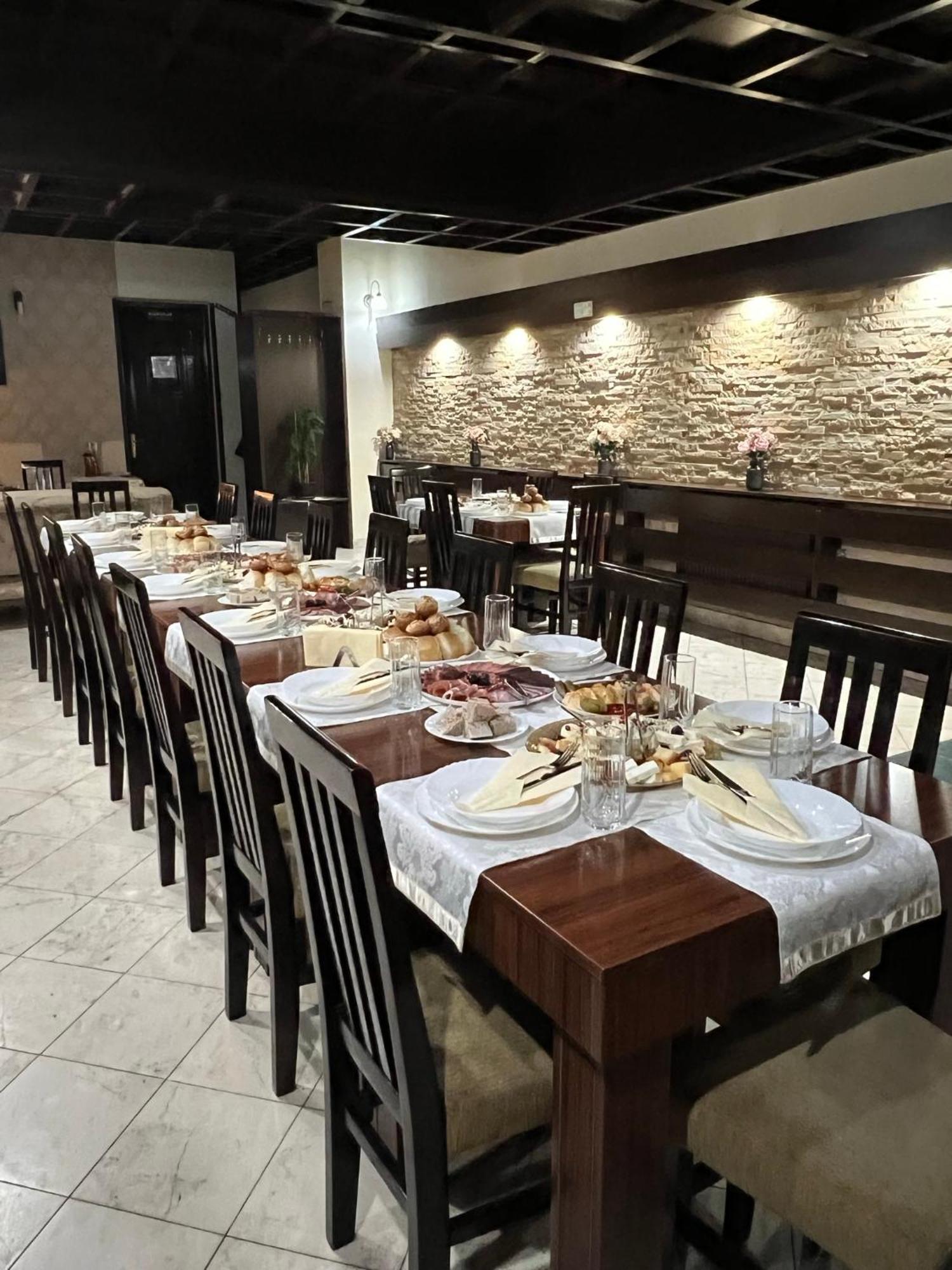 Garni Hotel City Kruševac Exterior foto